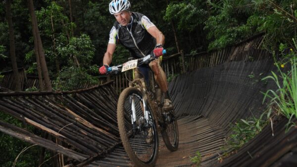 Team REEDS set to Ride4Smiles at the 2016 FNB Wines2Whales MTB Events