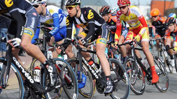 Matt Brammeier spends first Ronde in breakaway