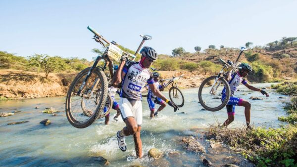 BSi Steel dusi2c back yard battle for Change a Life Zulus