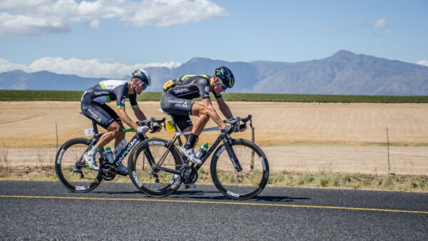 Janse van Rensburg and De Bod celebrate team victory at SA Road Champs