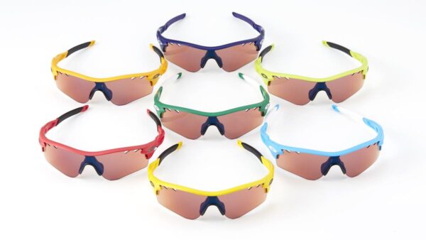 Oakley launches custom leader frames for 2015 Absa Cape Epic