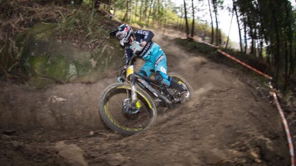 Garlicki and Thies secure national DHI titles