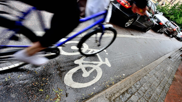 Extra caution required for winter cycling