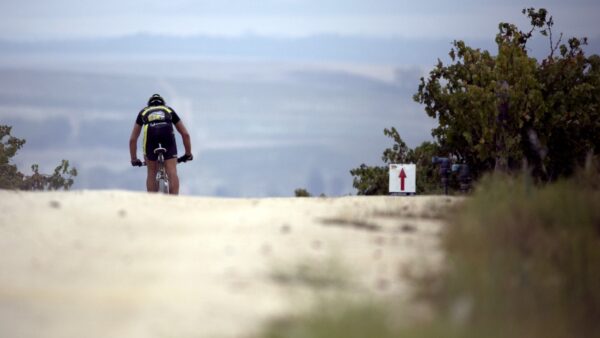 Bad luck again thrwarts Lakata’s hunt for elusive Absa Cape Epic