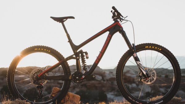 RockShox introduce Super Deluxe Coil shocks for bikes that pedal