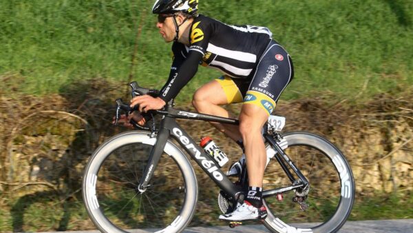MTN-Qhubeka deliver textbook leadout