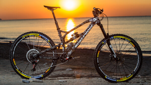 Bike Check: Sam Hill’s EWS winning Nukeproof Mega C