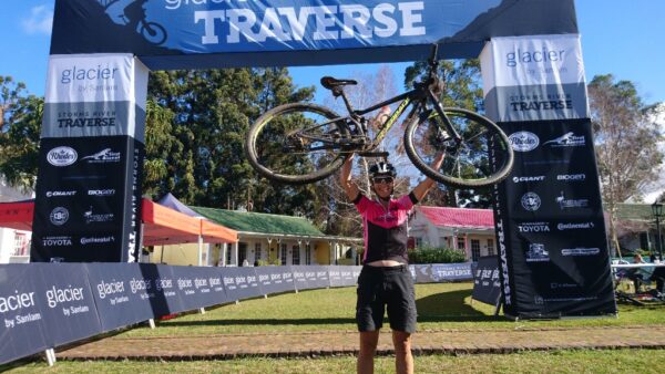 De Villiers & Hill kick off women’s month in style at Storms River Traverse