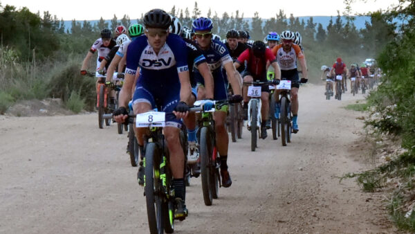 Heyns and De Villiers take the honours in Addo mountain bike event