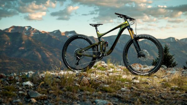 Giant launches new Reign 29er enduro bike