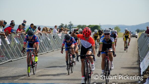 Kachelhoffer sprints to victory at The Fast One