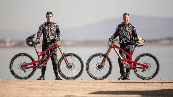 The YT Mob: YT joins the World Cup with Aaron Gwin and Angel Suarez