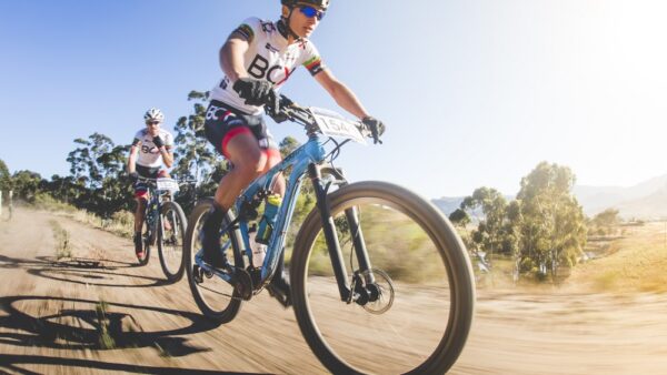 Woolcock, Kruger set pace in Winelands race