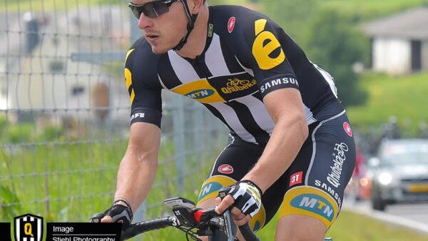 Ster ZLM Toer #3: Kristian Sbaragli animates the stage in breakaway