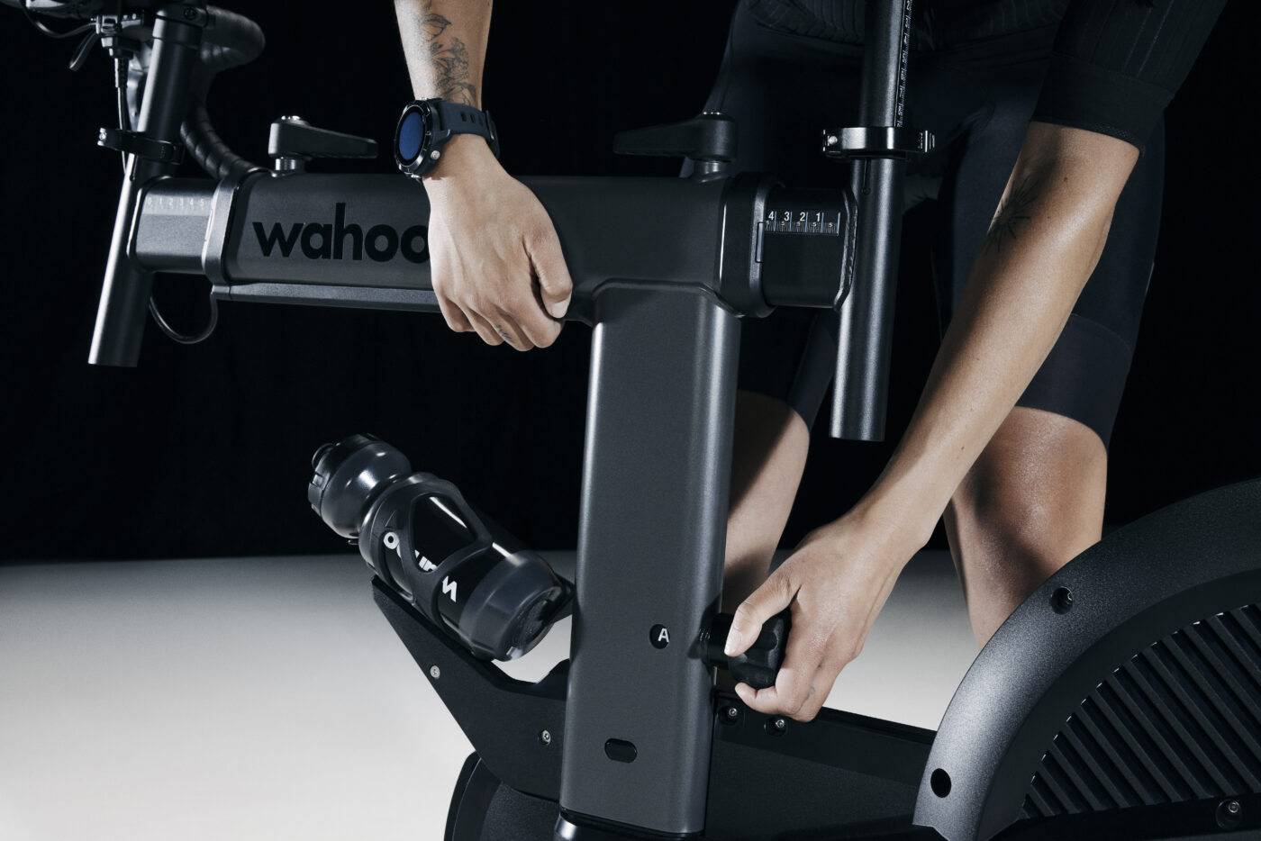 Wahoo KICKR BIKE SHIFT WFBIKE2 PRODUCT DETAILS 02481 01