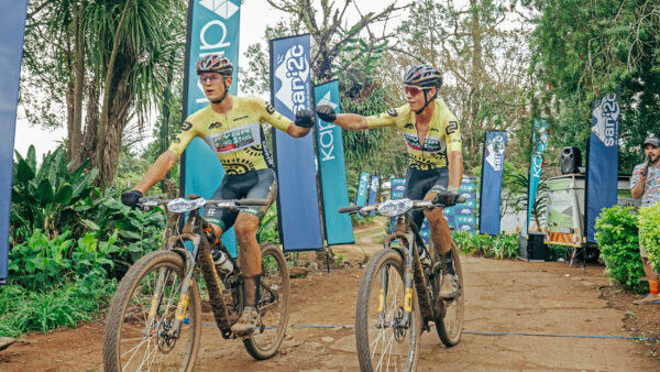 Winning streak continues for Foster and Terlouw on stage 2 at KAP sani2c
