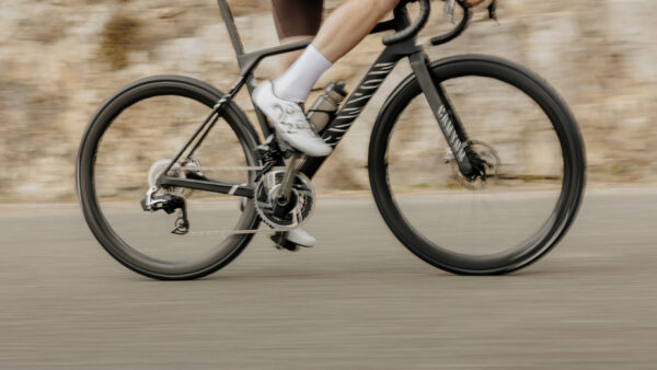 SRAM launch new RED AXS