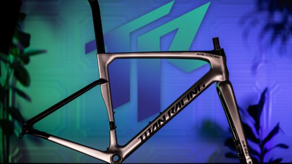 DAS-Hutchinson Announce Partnership with Titan Racing