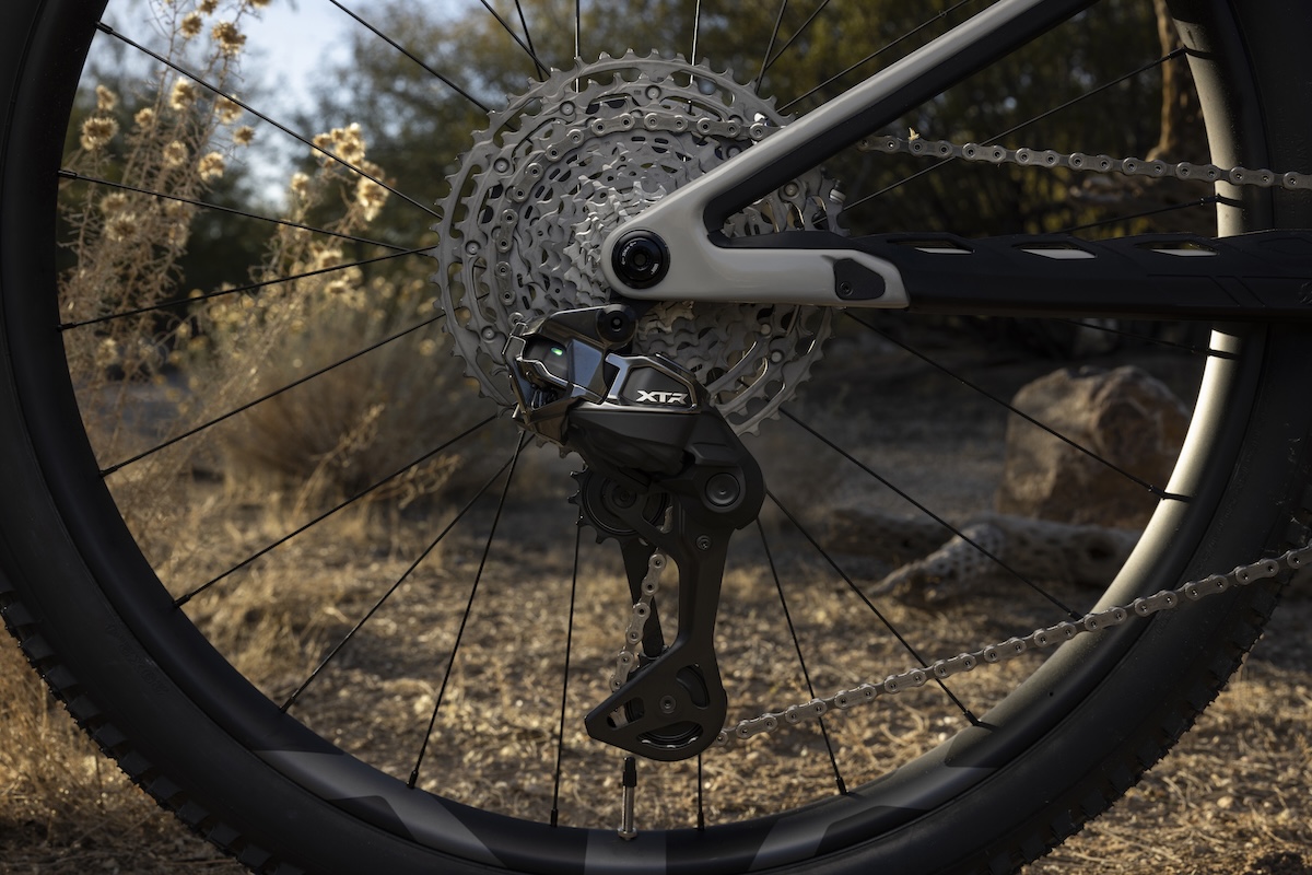 Shimano XTR M9200 Wireless derailleur