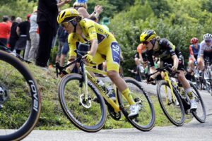 1. Kim le Court Yellow Photo by Cor Vos